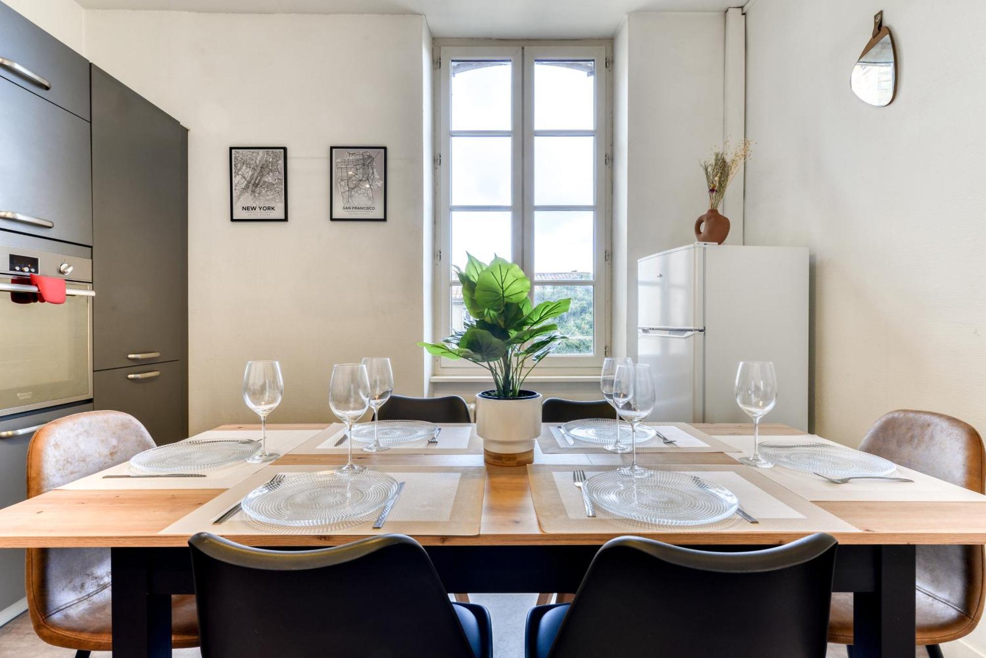 Le Marty - Wifi - Central - Climatison - Parking Gratuit Carcassonne Exterior foto