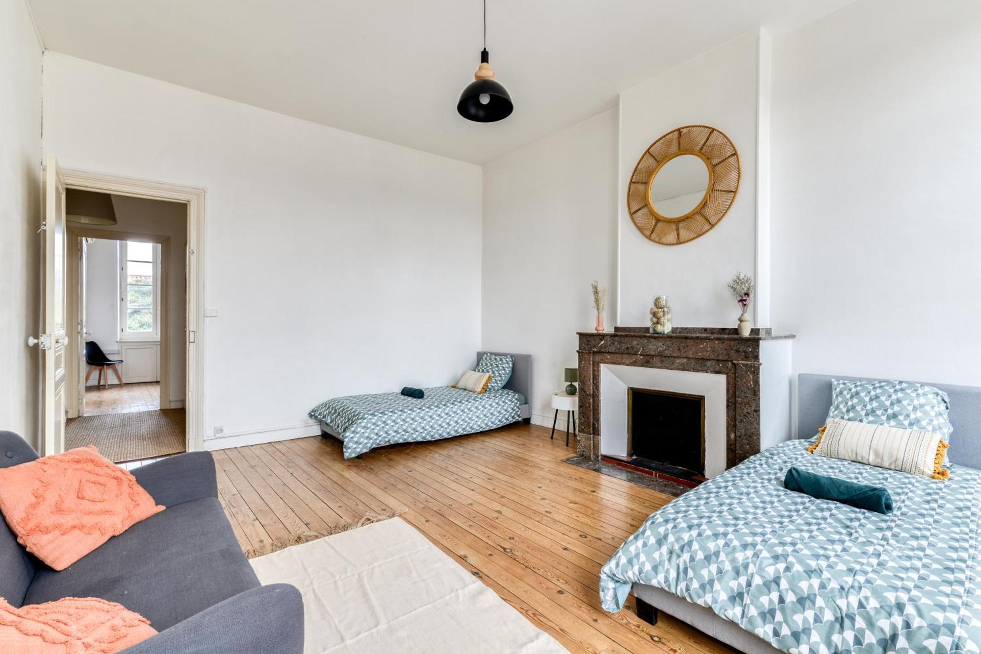 Le Marty - Wifi - Central - Climatison - Parking Gratuit Carcassonne Exterior foto